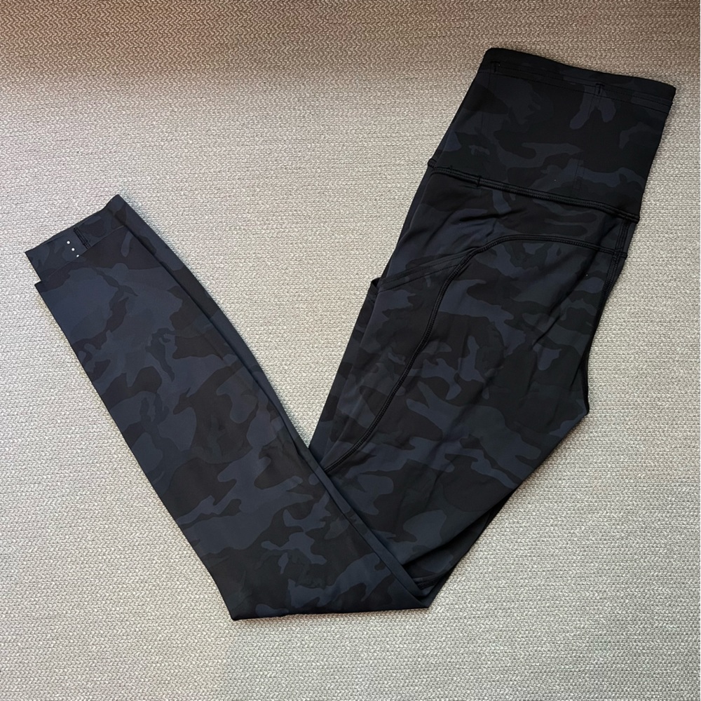 lululemon fast and free - black camo 4